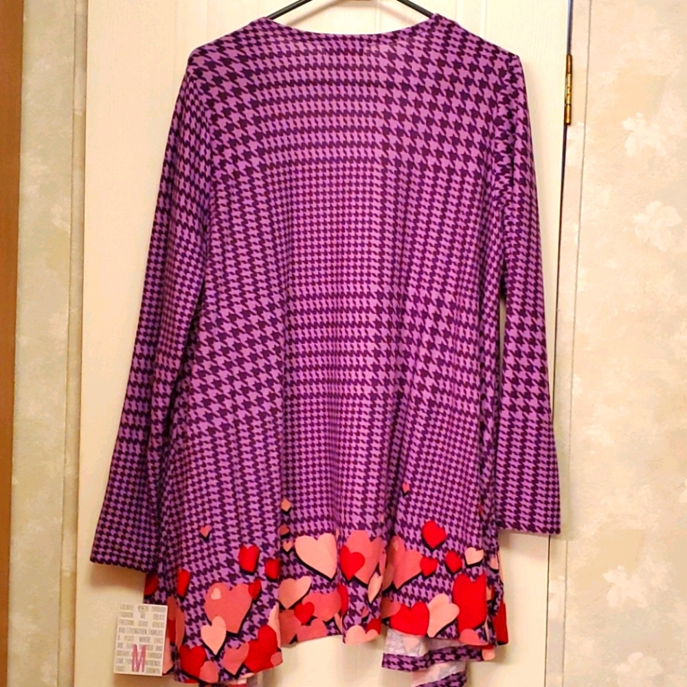 NWT Lularoe Heart Dipped Caroline - Medium
